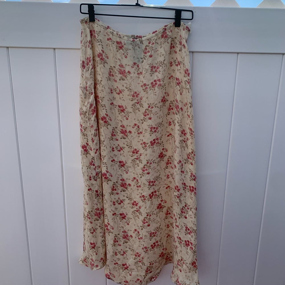 OFF WHITE RALPH LAUREN FLORAL SKIRT 🌹 - Picture 2 of 3